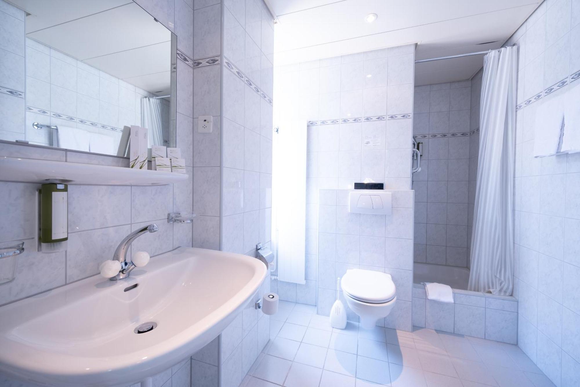 Hotel Royal Luzern Zimmer foto